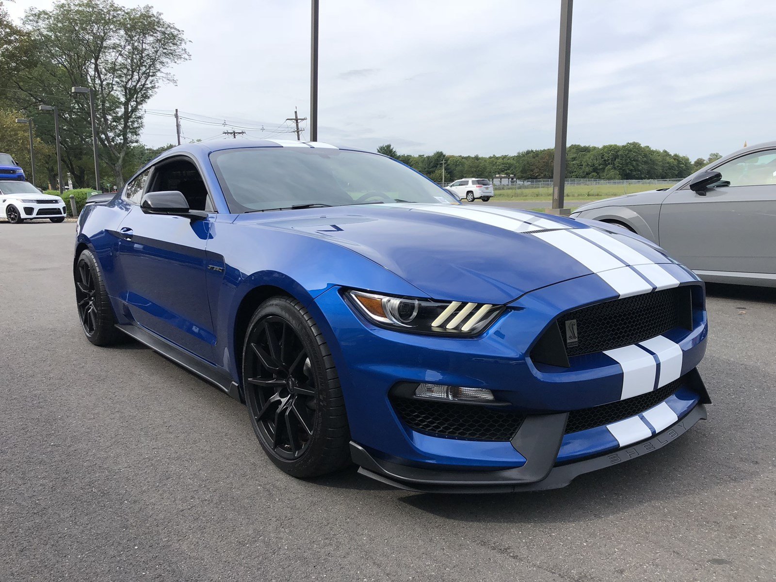 PreOwned 2017 Ford Mustang Shelby GT350 2dr Car in